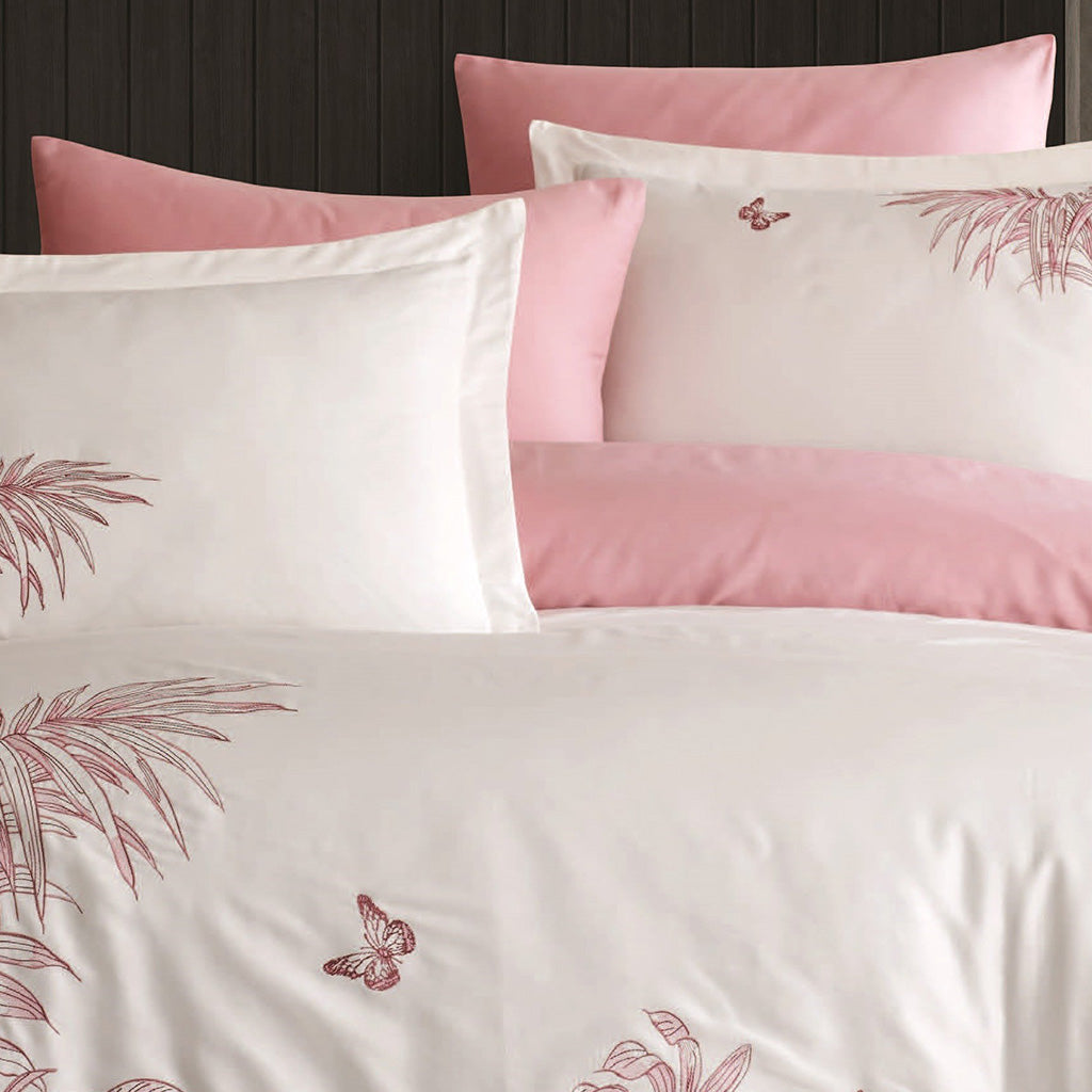 Beautifully Stitched Cotton Bed Linen Set in Powder Color – High-Quality Craftsmanship and Durability